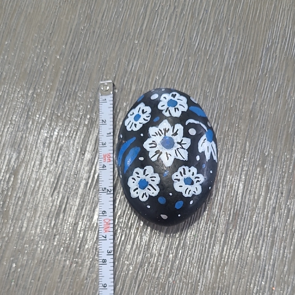 Hand-Painted Turtle Rock Decor - Picture 5 of 6
